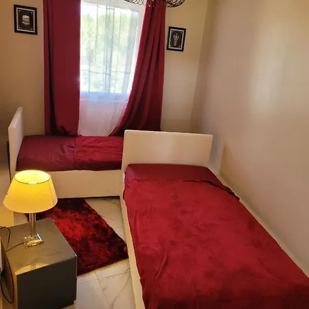 Apartament Jolie T4 A L'esplanade Lez Wifi *