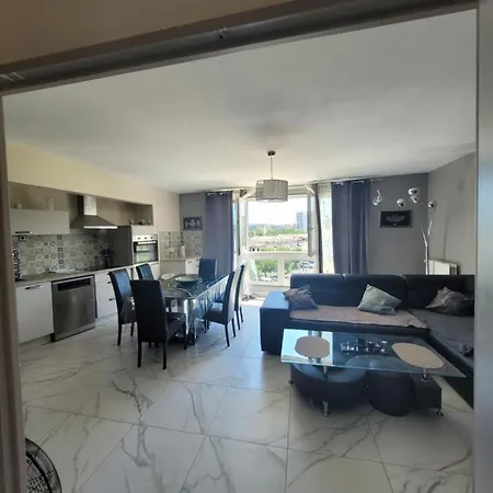 Jolie T4 A L'esplanade Lez Wifi Apartament Montpellier